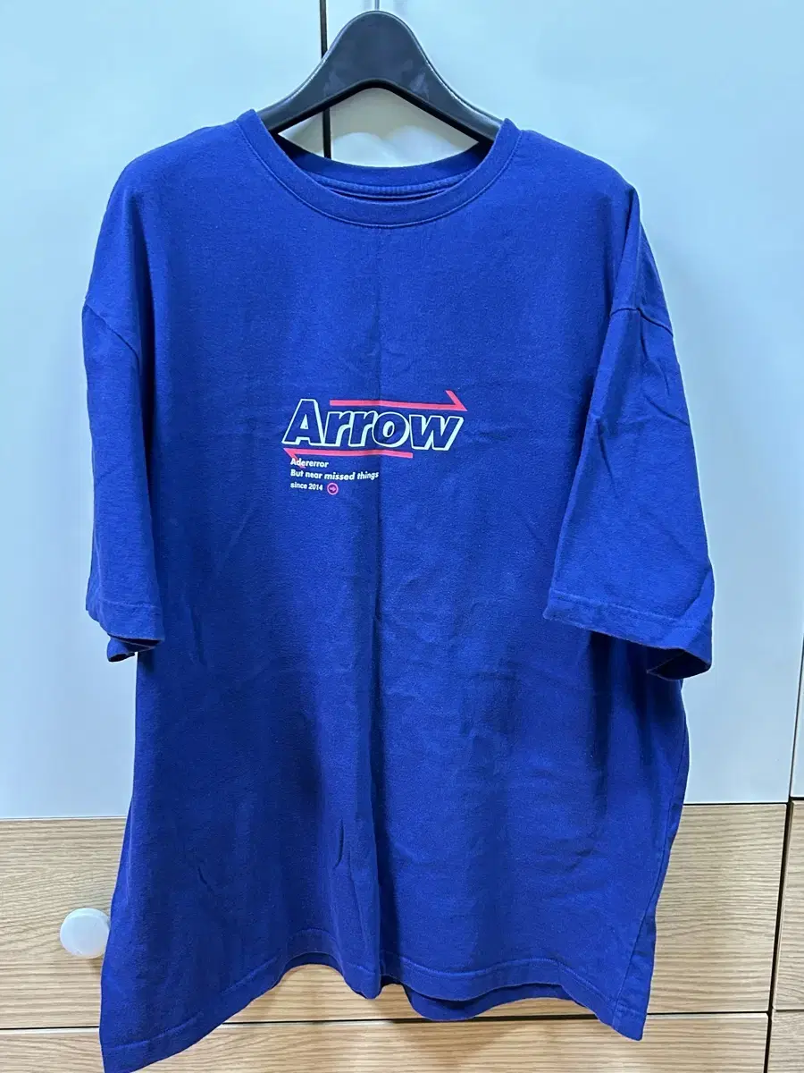 Adderall Arrow Short Sleeve Navy 19SS