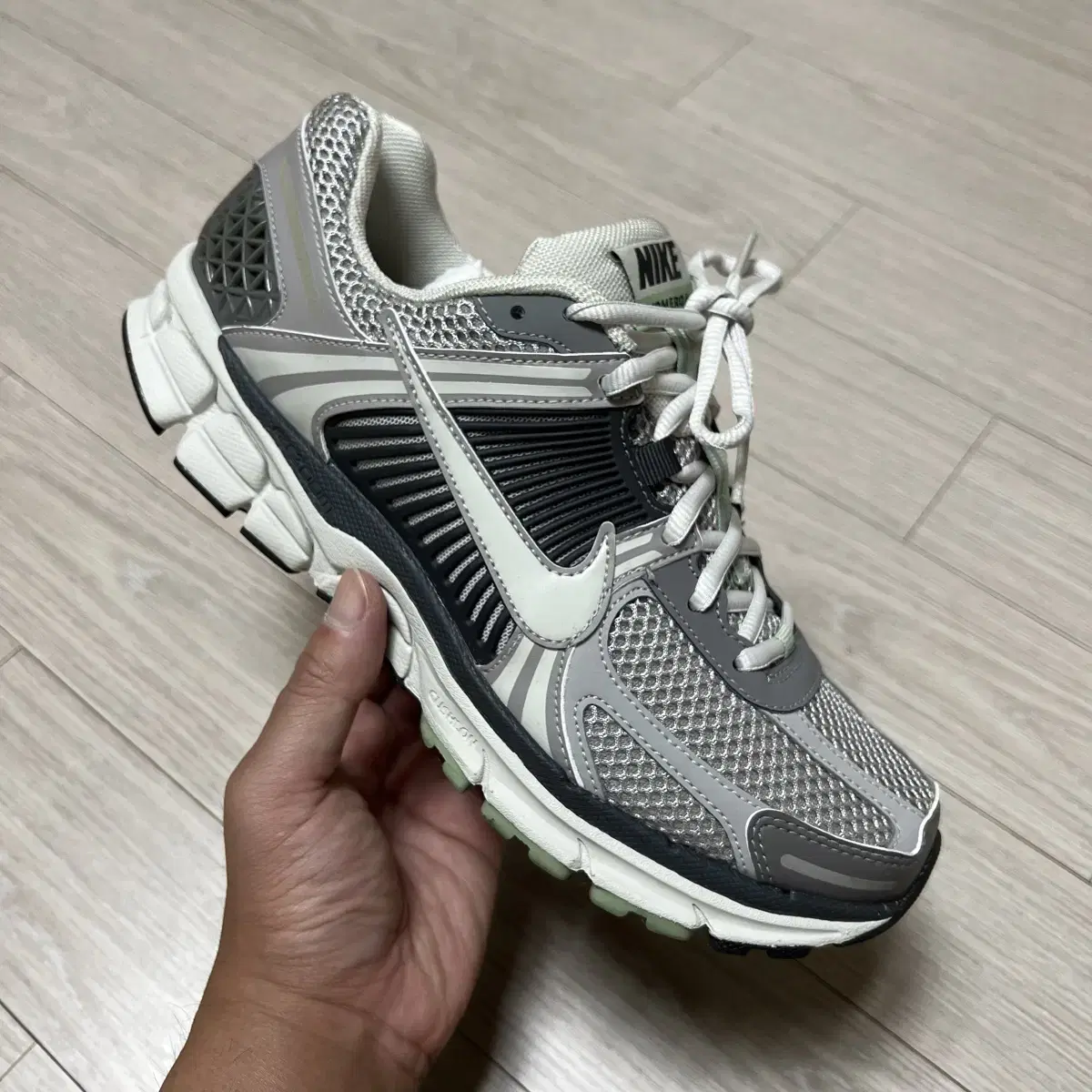 Nike ZoomboMero 5 Cobblestone 275Size