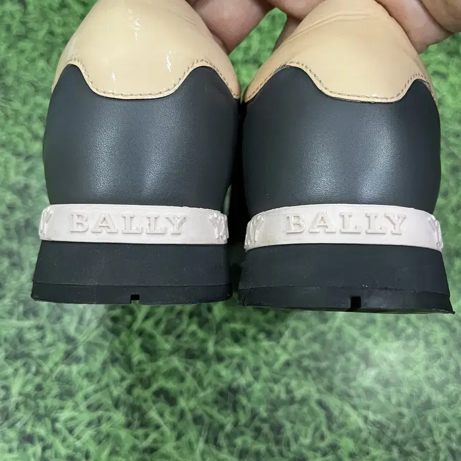 BALLY 발리 여성 우먼스 스니커즈 ㅡ 37사이즈 240