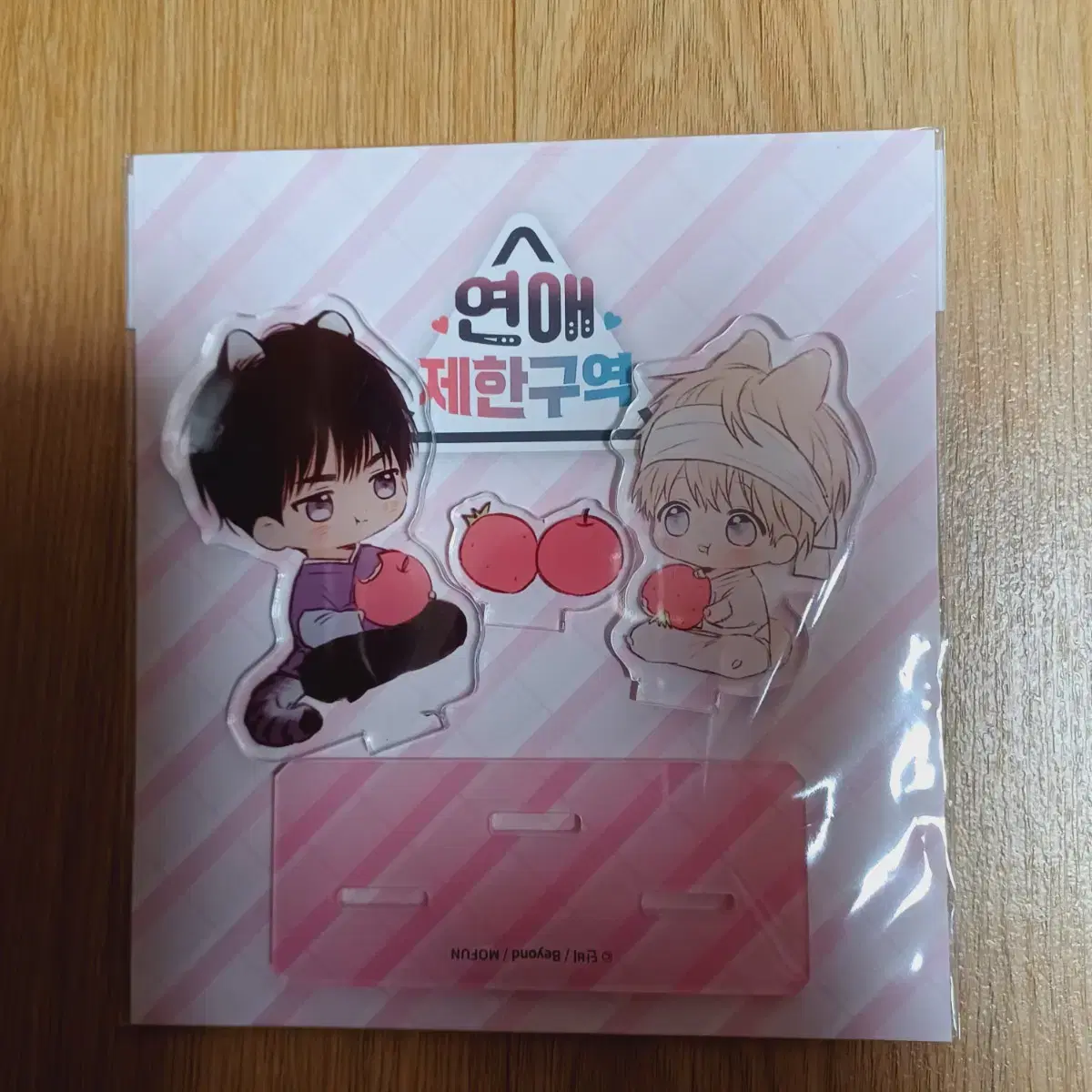 Love Restricted Area Rabbit Exhibition Acrylic Stand