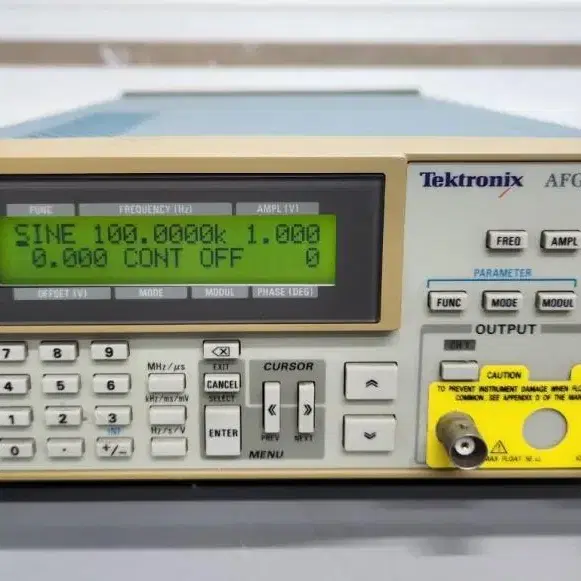 tektronix AFG310 함수발생기