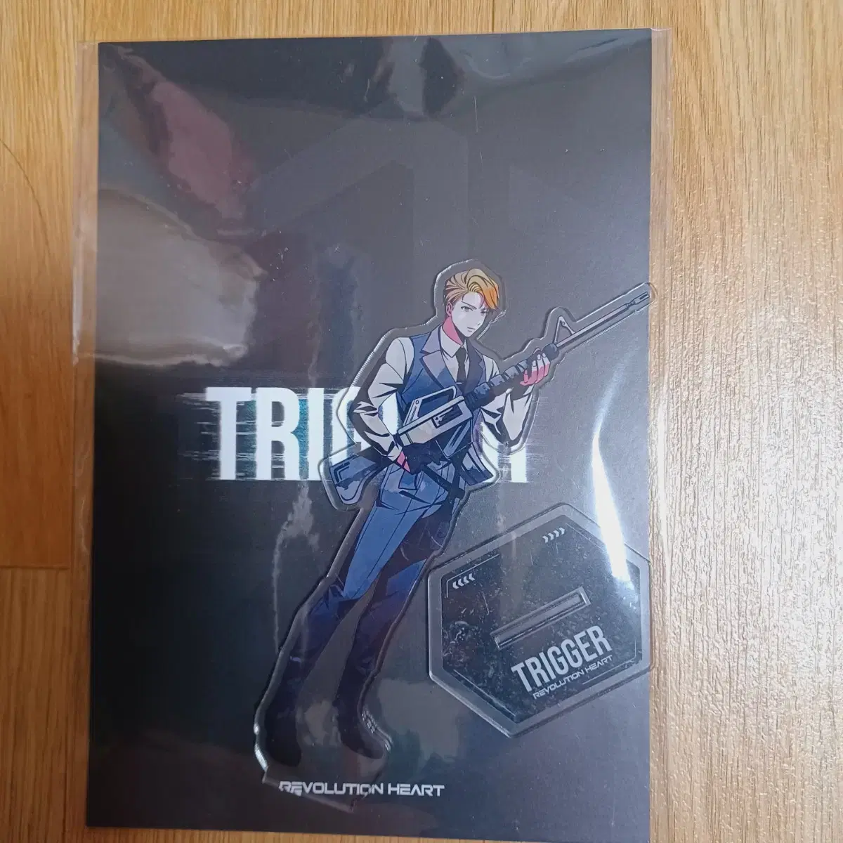 [Best Giveaway!+October Event ongoing] L'Époque New Trigger Acrylic Stand