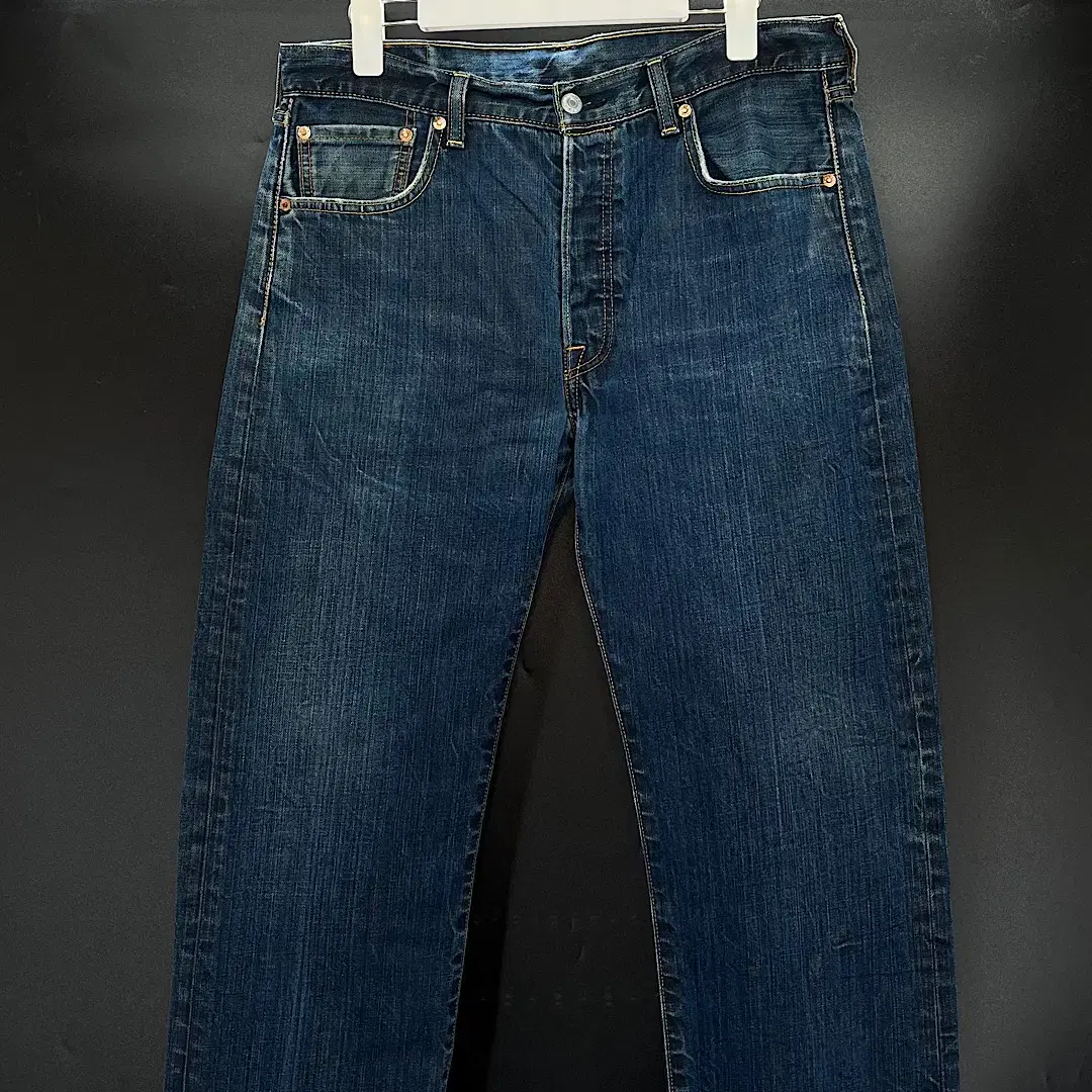 (33")Vintage Levi's 501 Jeans LE330