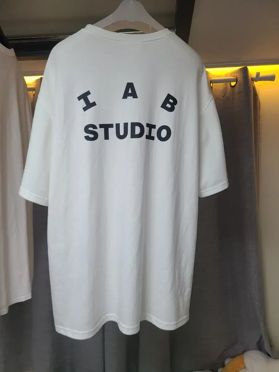 iApp Studio Short Sleeve T-Shirt White 23FW XXL