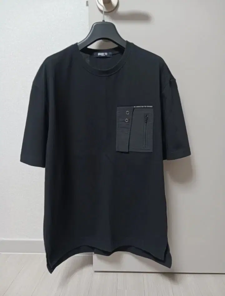 (New)Drawstring Zipper Pocket Vahn T-Shirt(Last updated)