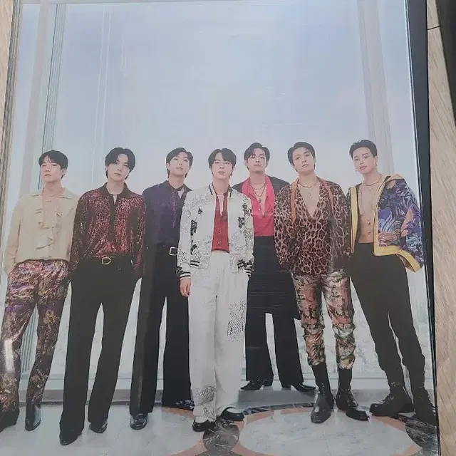 BTS MERCH BOX #8