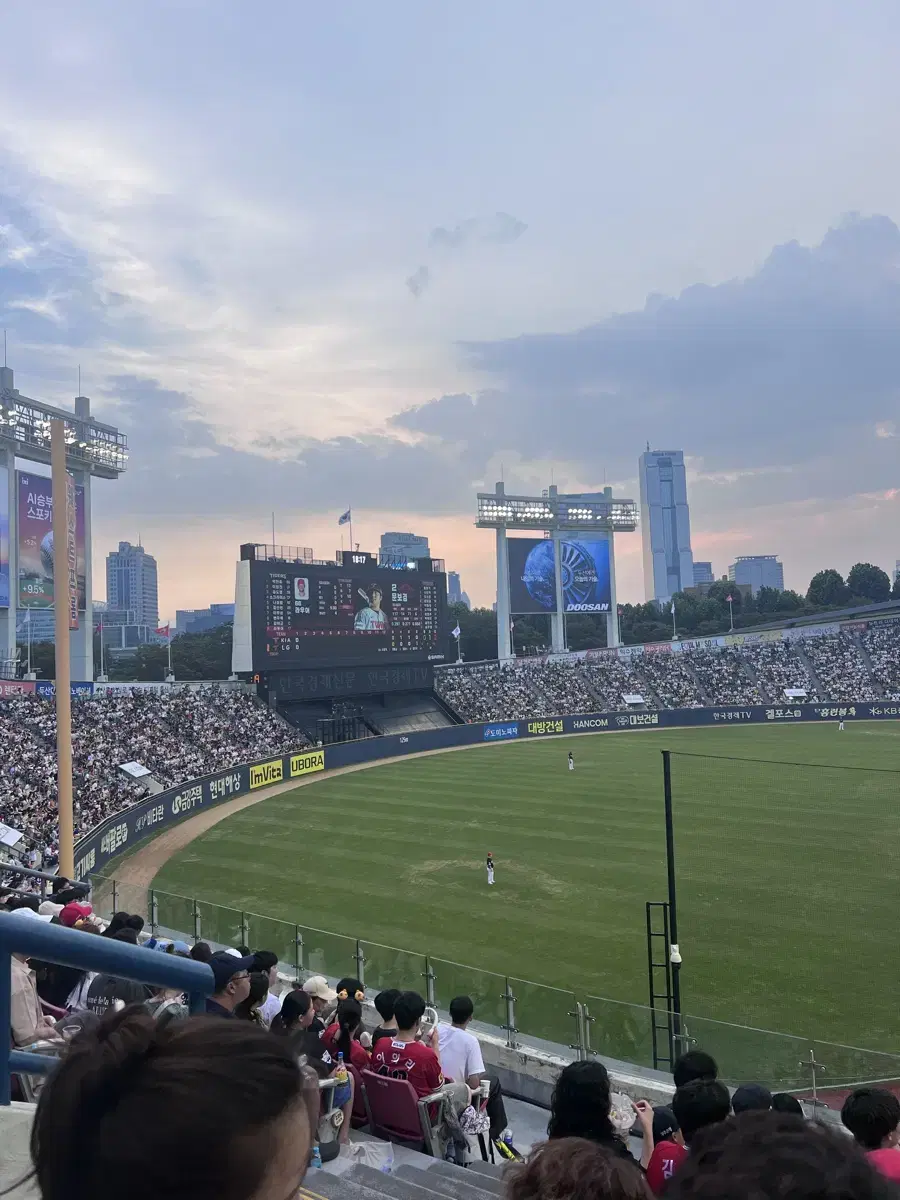 LG twins vs 한화이글스 네이비 2연석 9/7