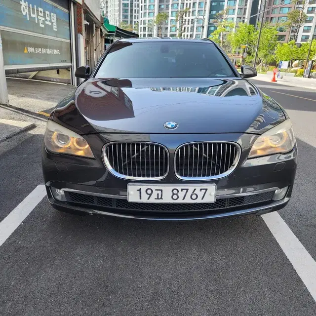 BMW 740i. 11년5월식