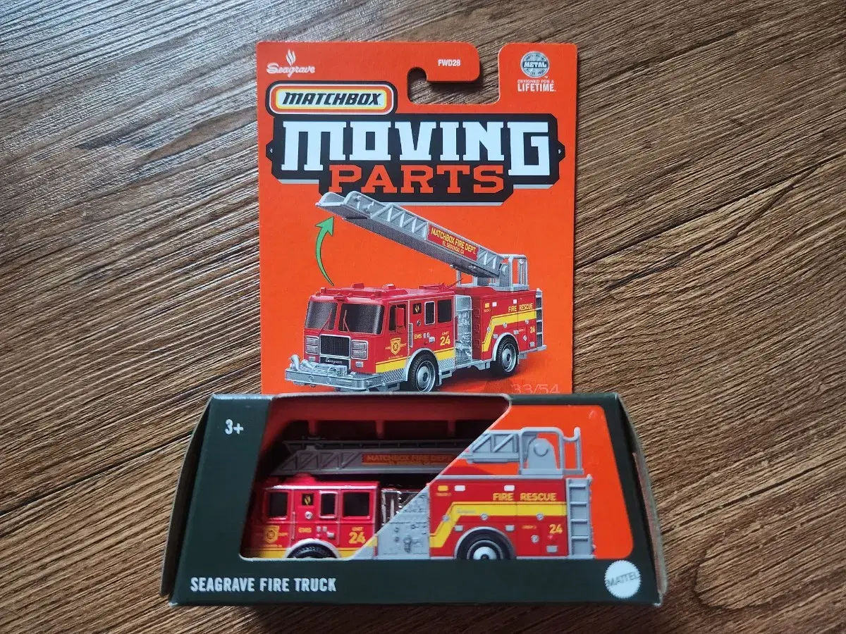 Matchbox Moving Parts Seagrave Fire Truck Minicar Diecast