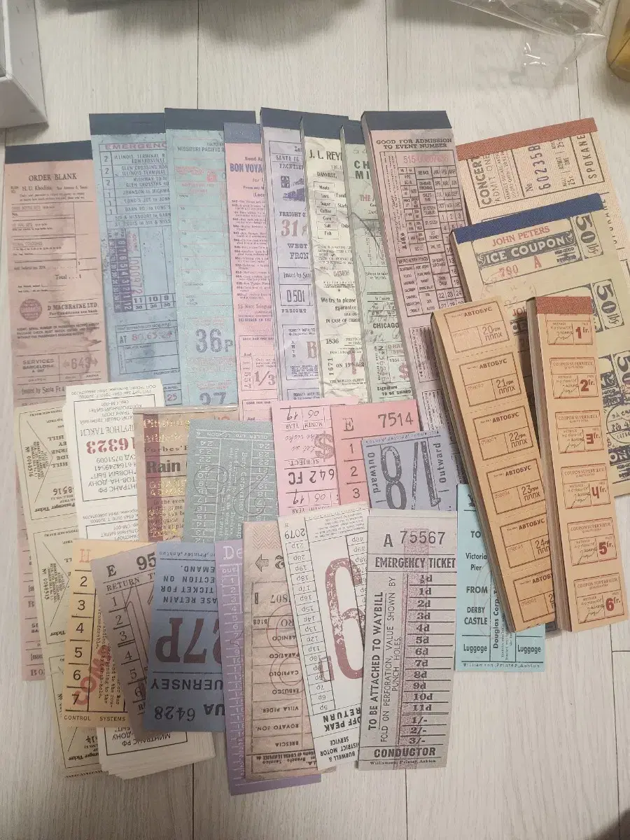 30 receipts and tickets without a receipt