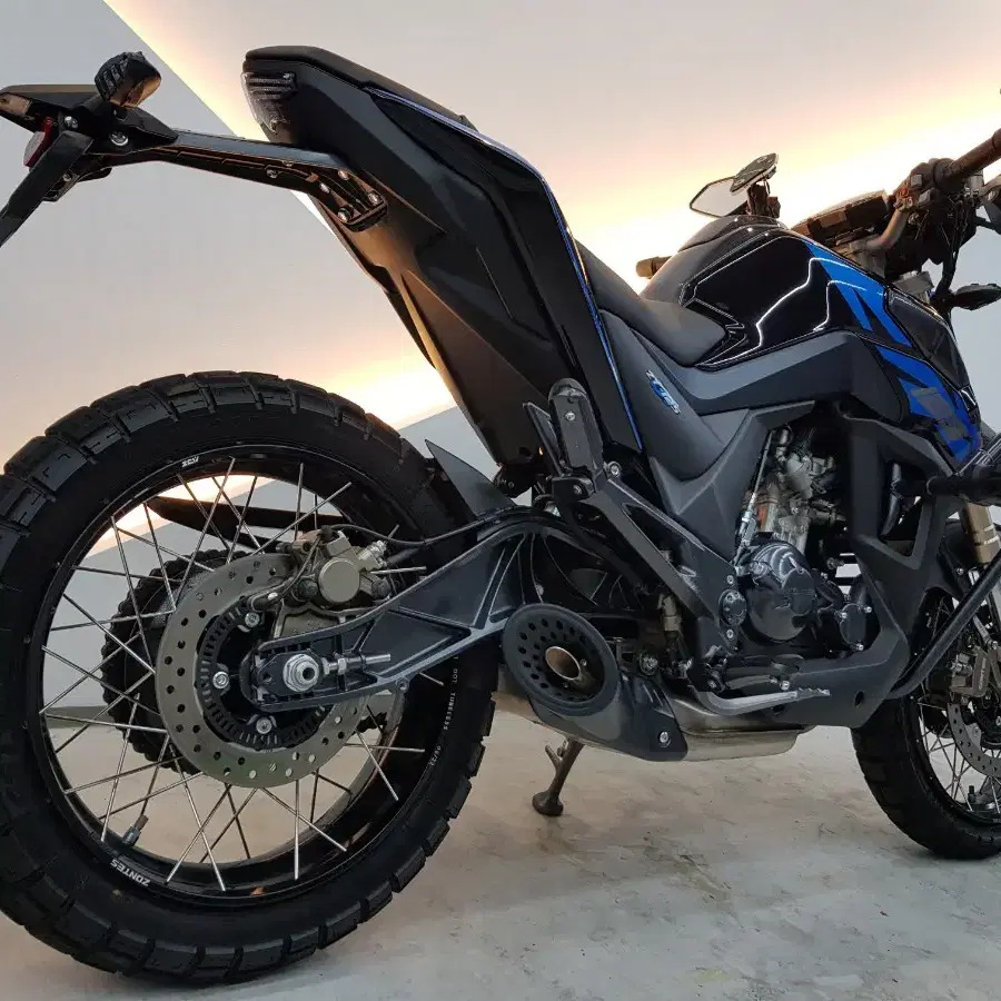 존테스U1 125 23년식(CB125R 310GS 힙스터 브이스트롬250