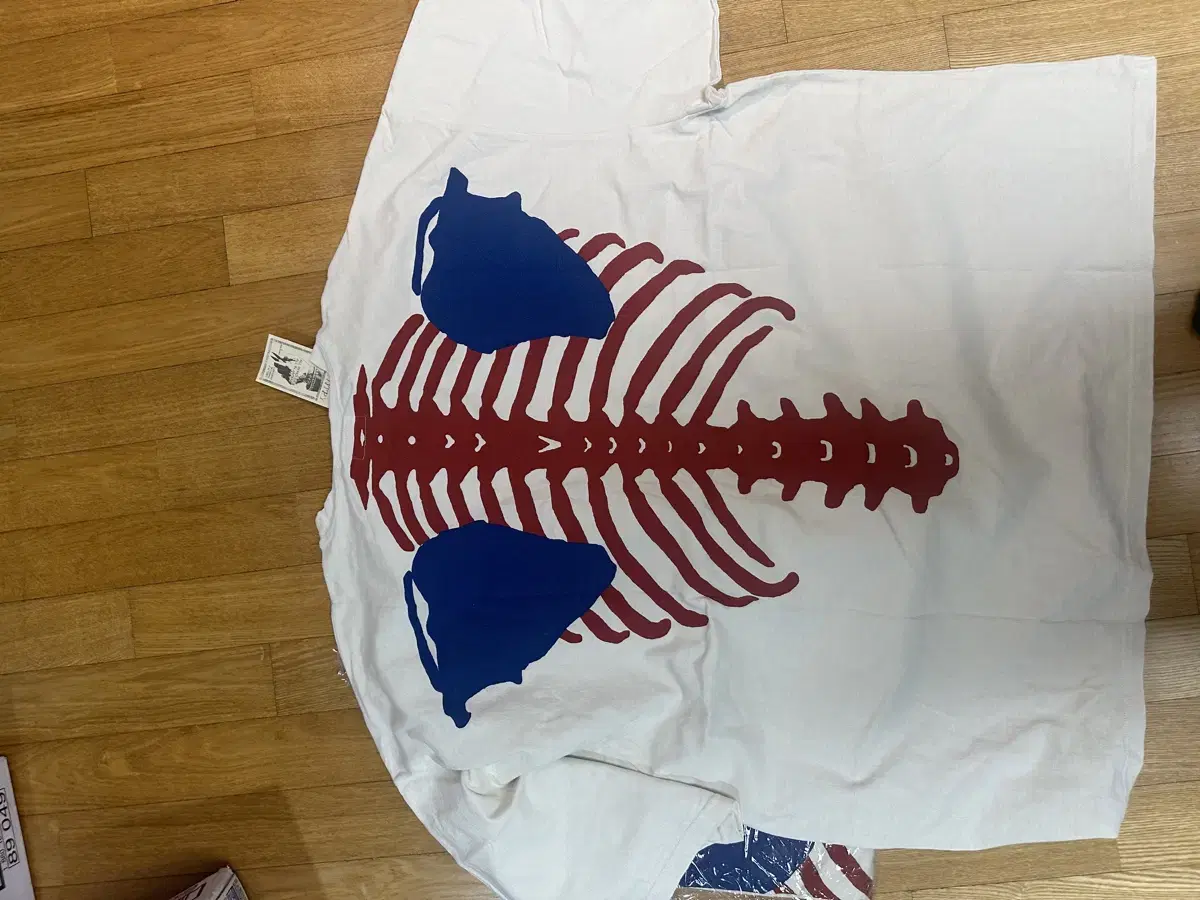 Capital Bone T-Shirt White Keenari Tricolor One Size New