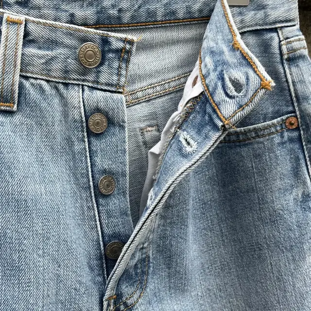 (26)00s 501 Vintage Levis