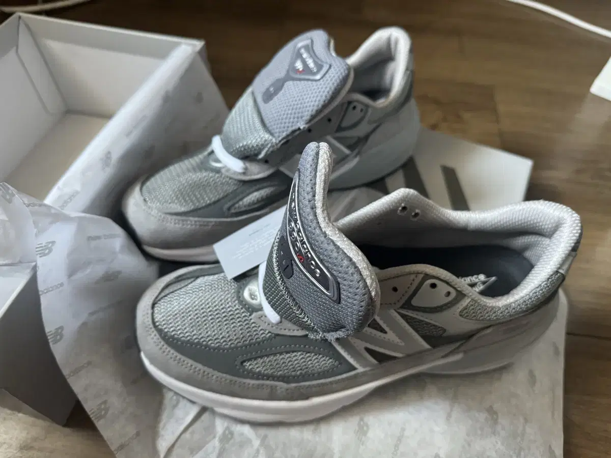 New Balance 990V6 Gray 255