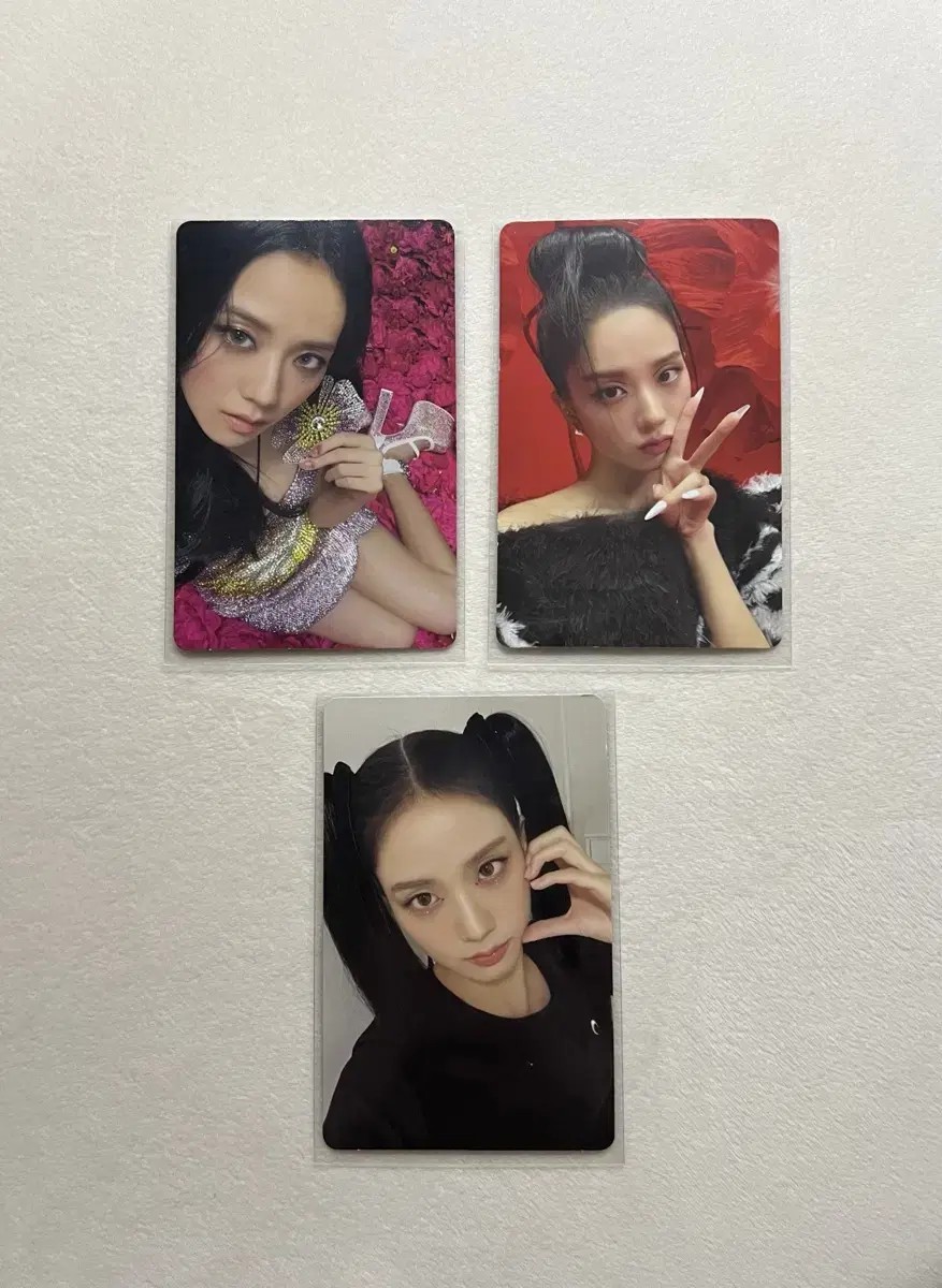 Black pink jisoo flower photocard