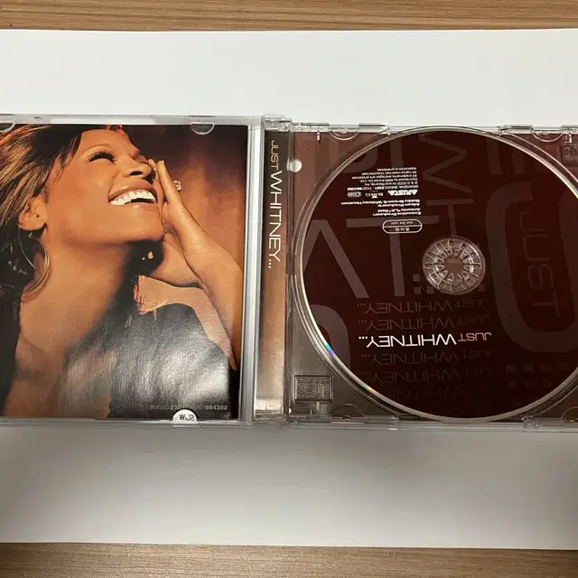 WHITNEY HOUSTON CD