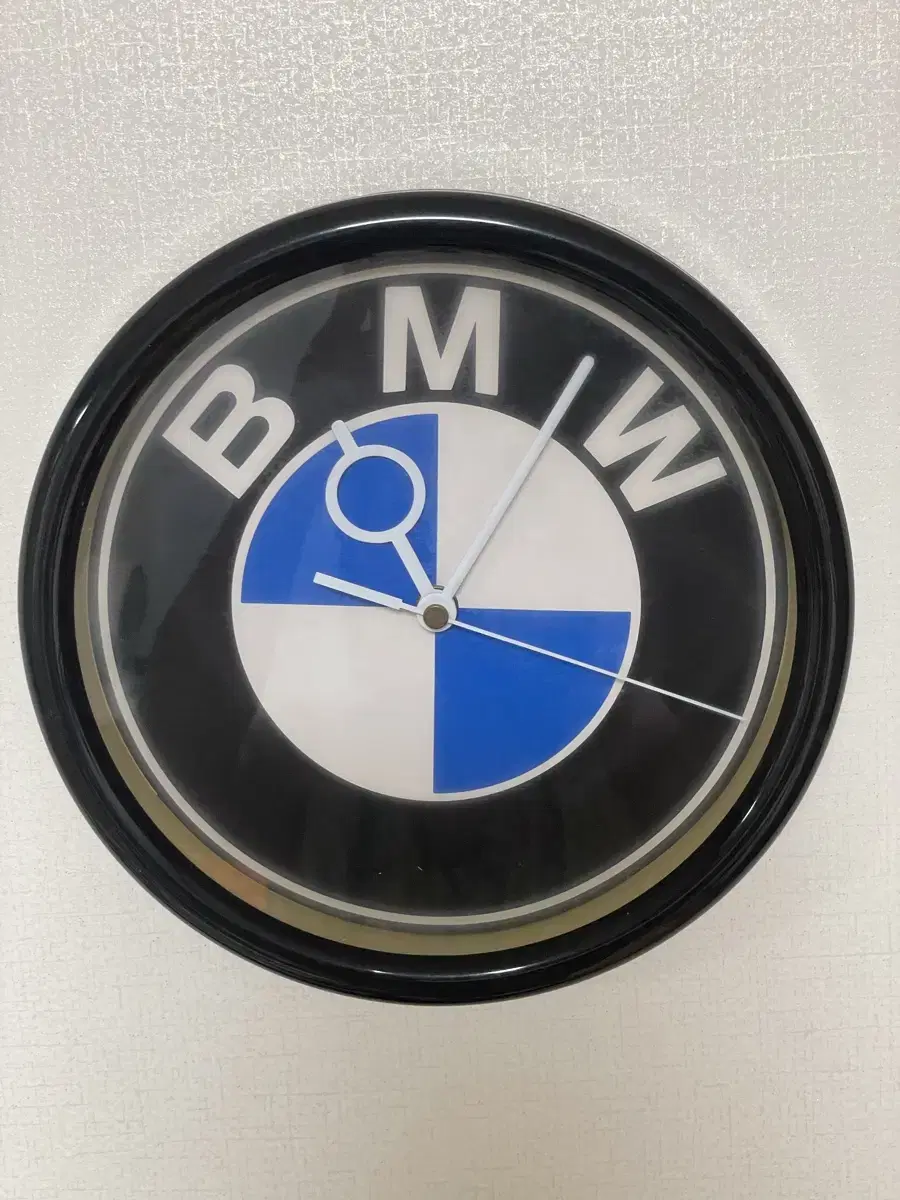 BMW 벽시계