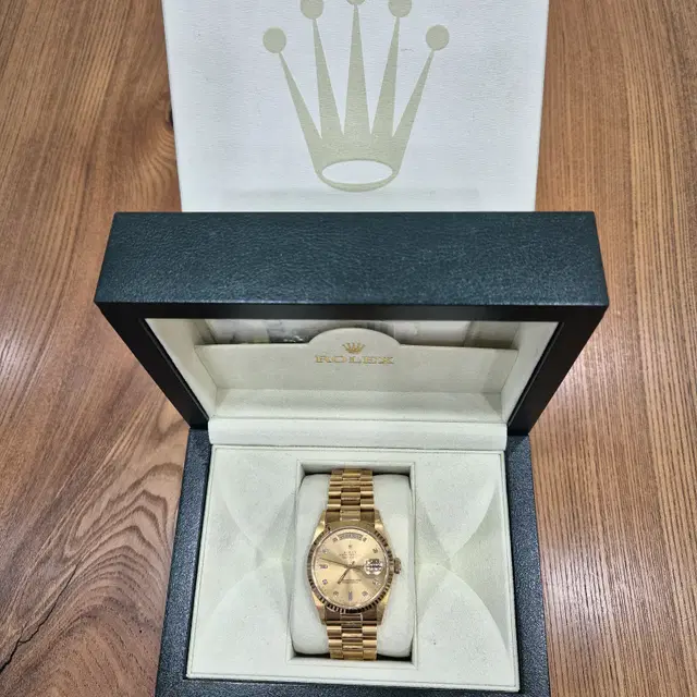 ROLEX DAYDATE 18K 금통을 판매 합니다 ~^^