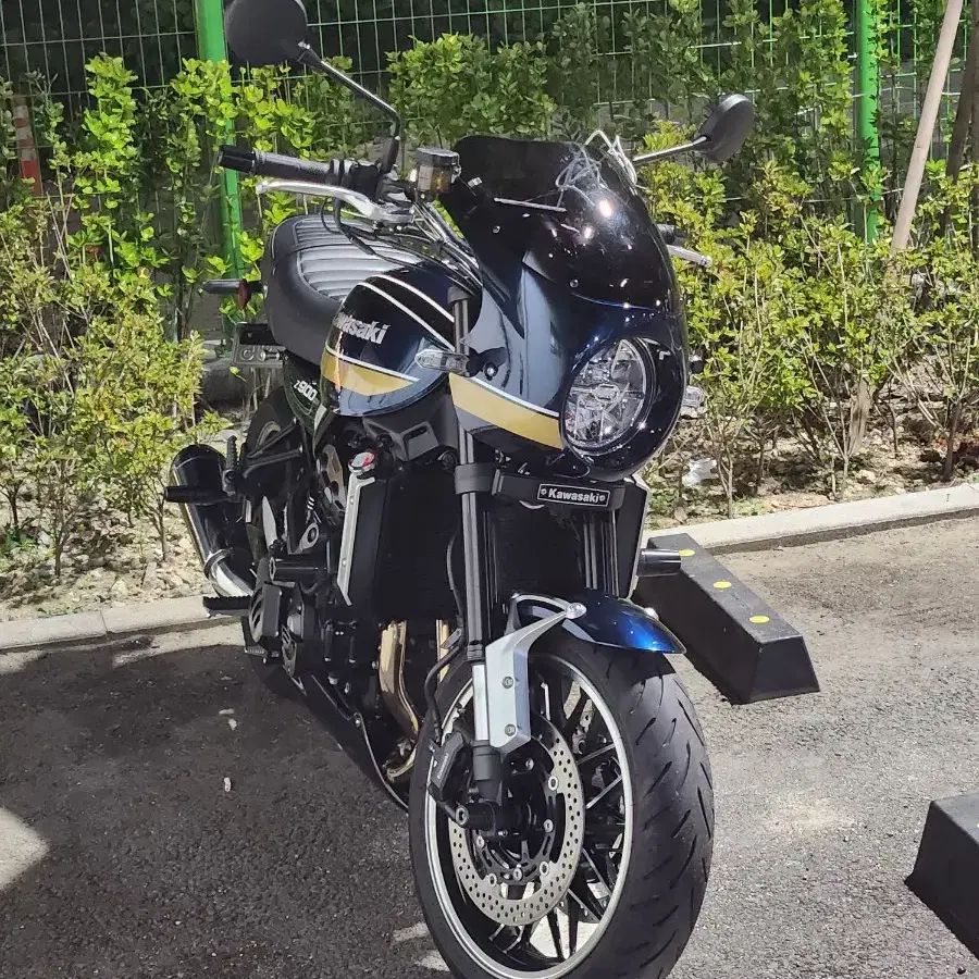 23년식 z900rs