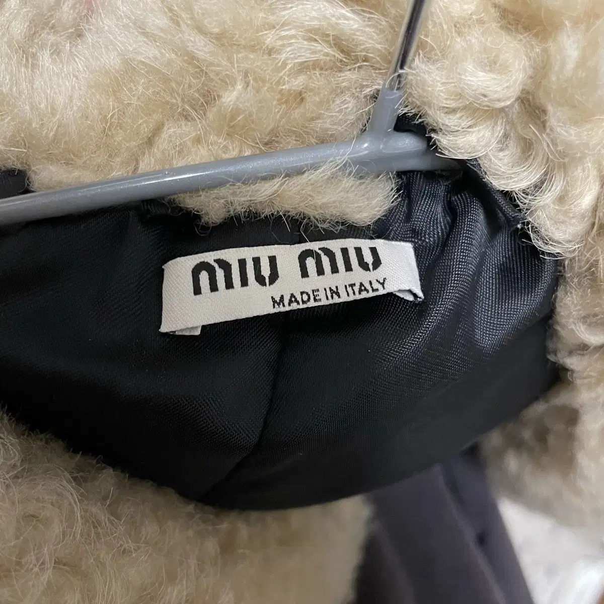 미우미우 miumiu 2018fw 반코트