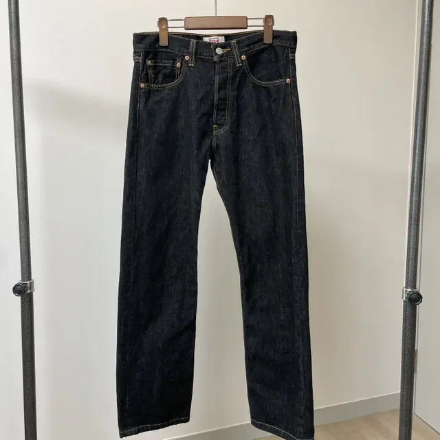 (31/32) levis501 리바이스501 오리지널핏 흑청 데님팬츠