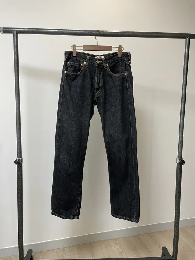 (31) levis501 리바이스501 오리지널핏 흑청 데님팬츠