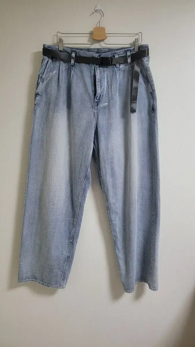 Shape Wide Belted Denim 3 sizes