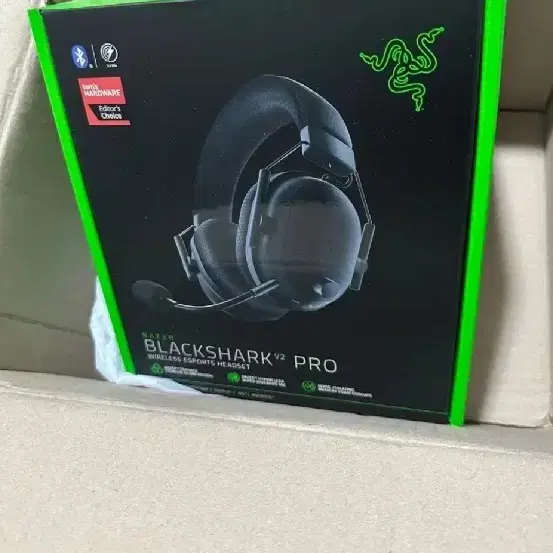 Razer BlackShark V2 Pro (2023) 팝니다