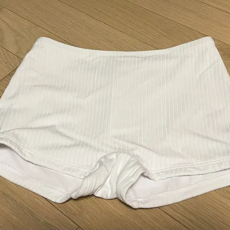 데이즈데이즈 ISLA SWIM SHORTS 정품