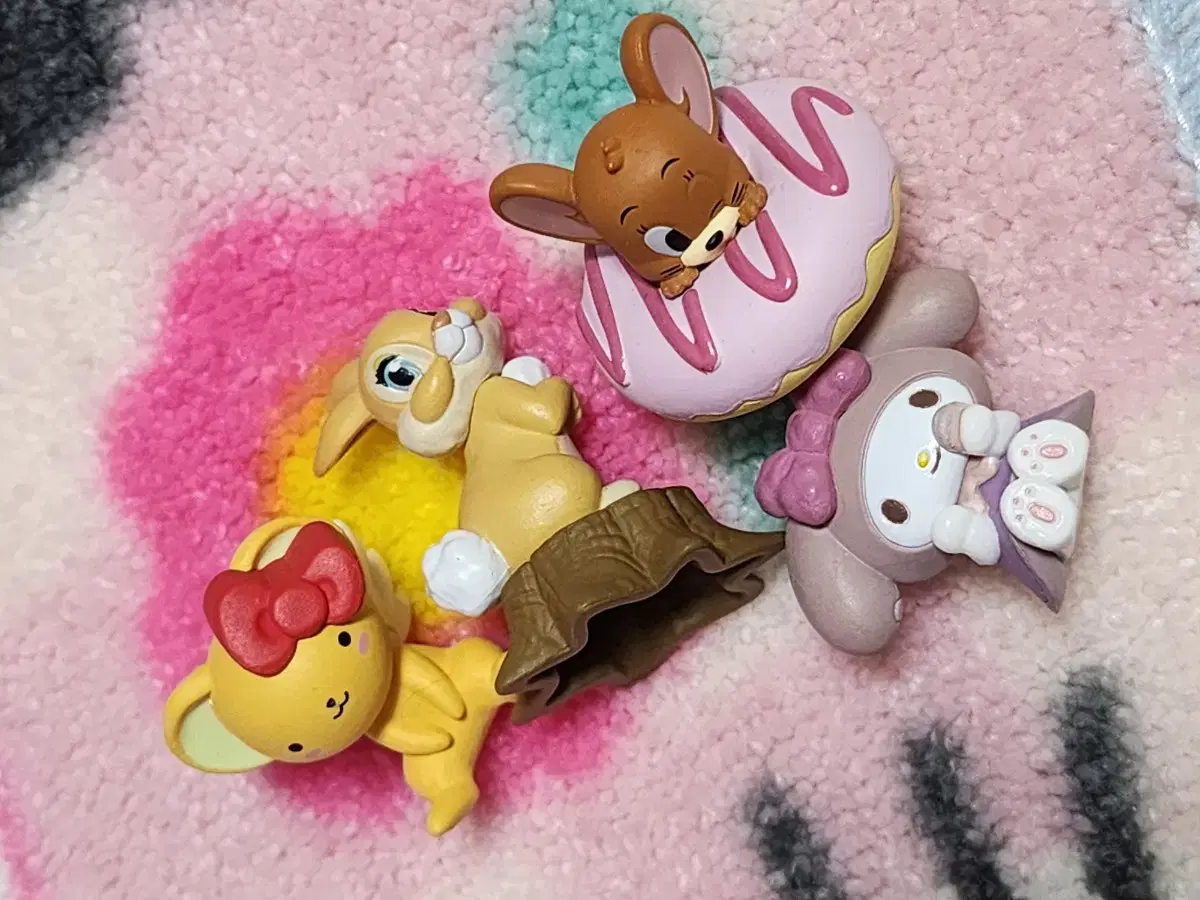 WTS Sanrio Gacha Figures