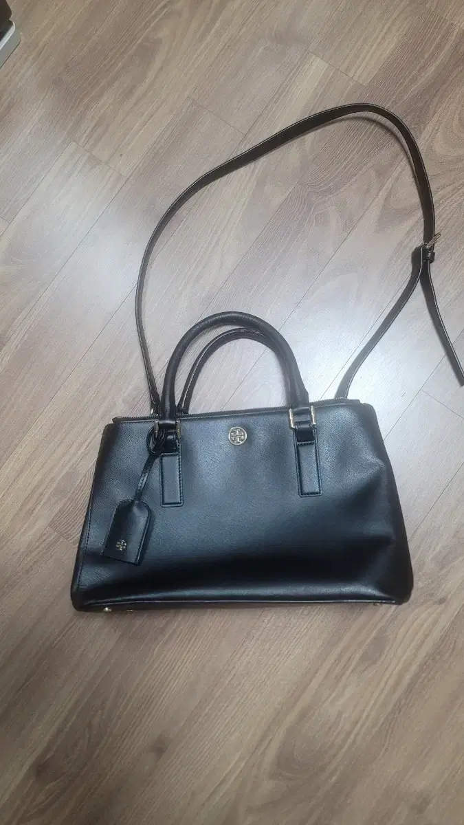 Tory Burch Black Leather Two-Way Bag (Shoulder + Tote)