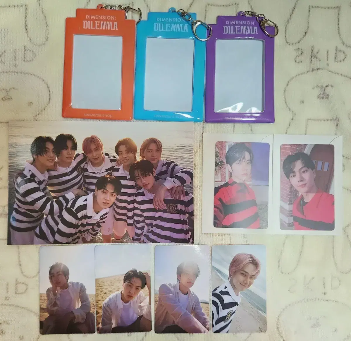 Set of enhypen pre-order benefit (with photocard)