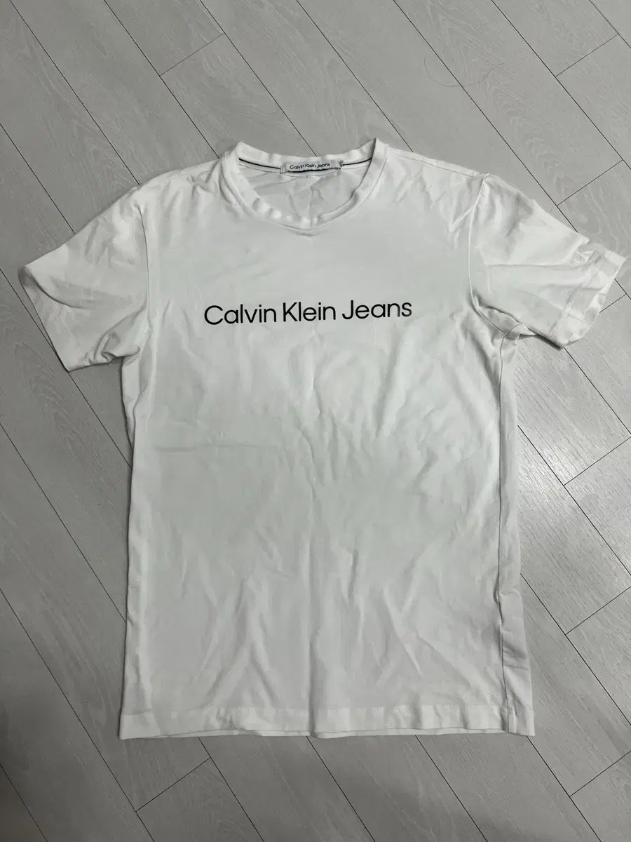 Calvin Klein Short Sleeve M