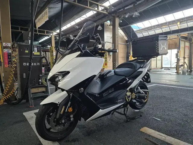 tmax560 테크맥스 21년식