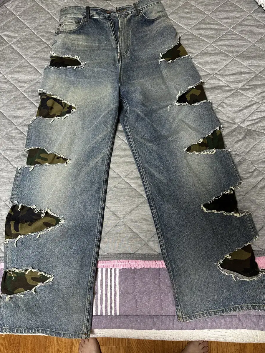 Balenciaga Camo Slash XS