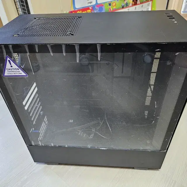 NZXT H7 케이스