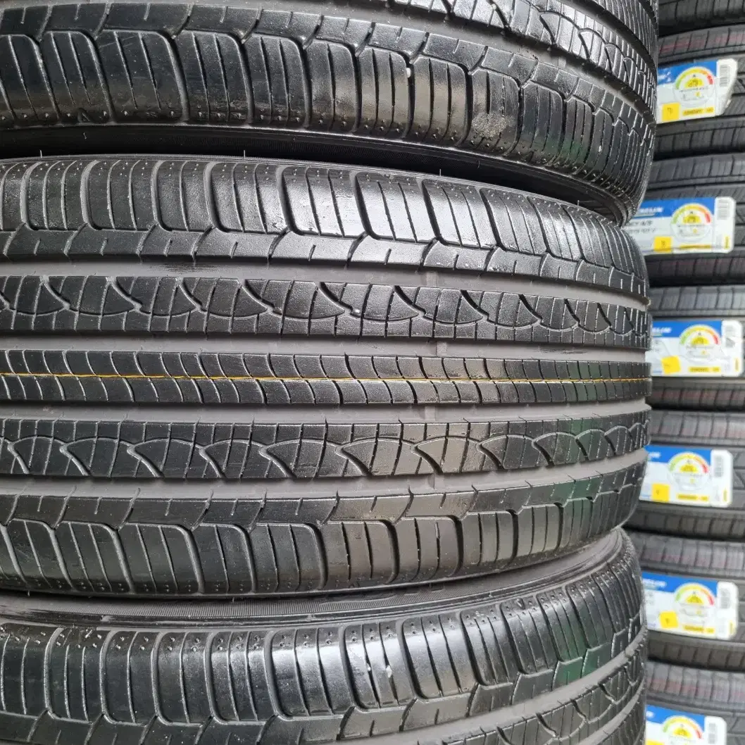 [2254518/인천중고타이어] 225/45R18 넥센 AH8 한대분세트