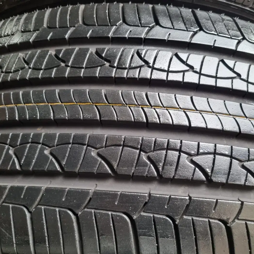 [2254518/인천중고타이어] 225/45R18 넥센 AH8 한대분세트