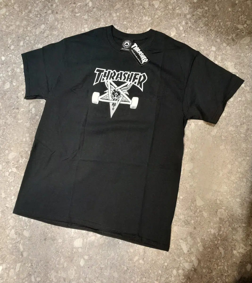 (New) Thresher Short Sleeve (L)