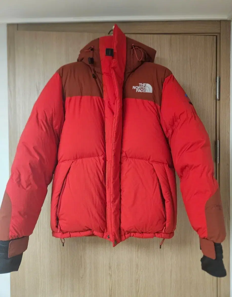 The North Face Himalaya 95 size red in mint condition