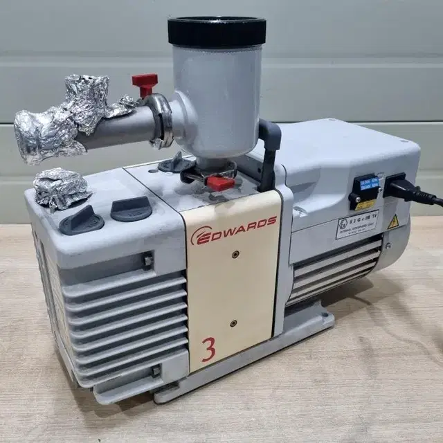 EDWARDS RV3 Vacuum Pump 에드워드 진공펌프