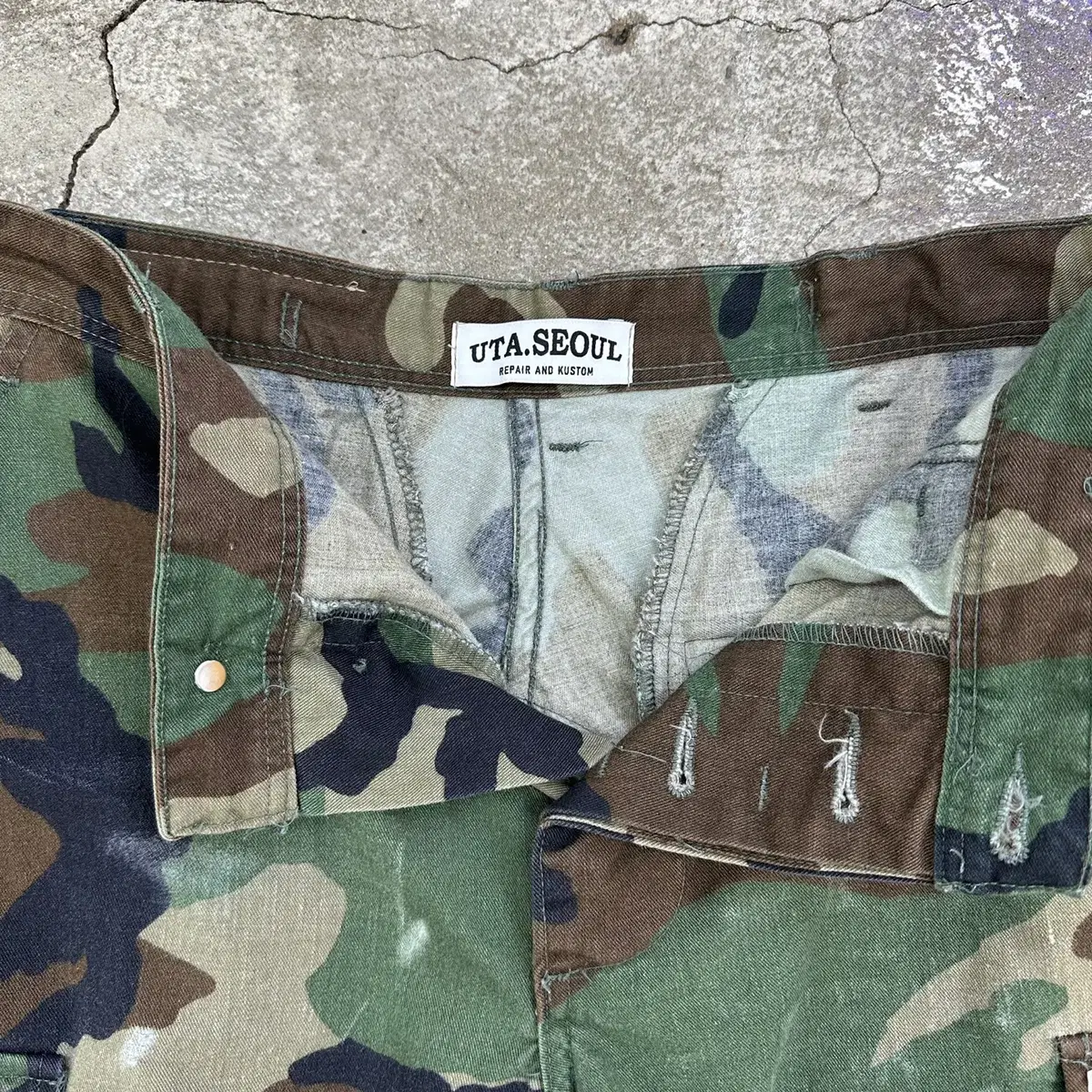 UTA NUDEOGI MILITARY SHORTS