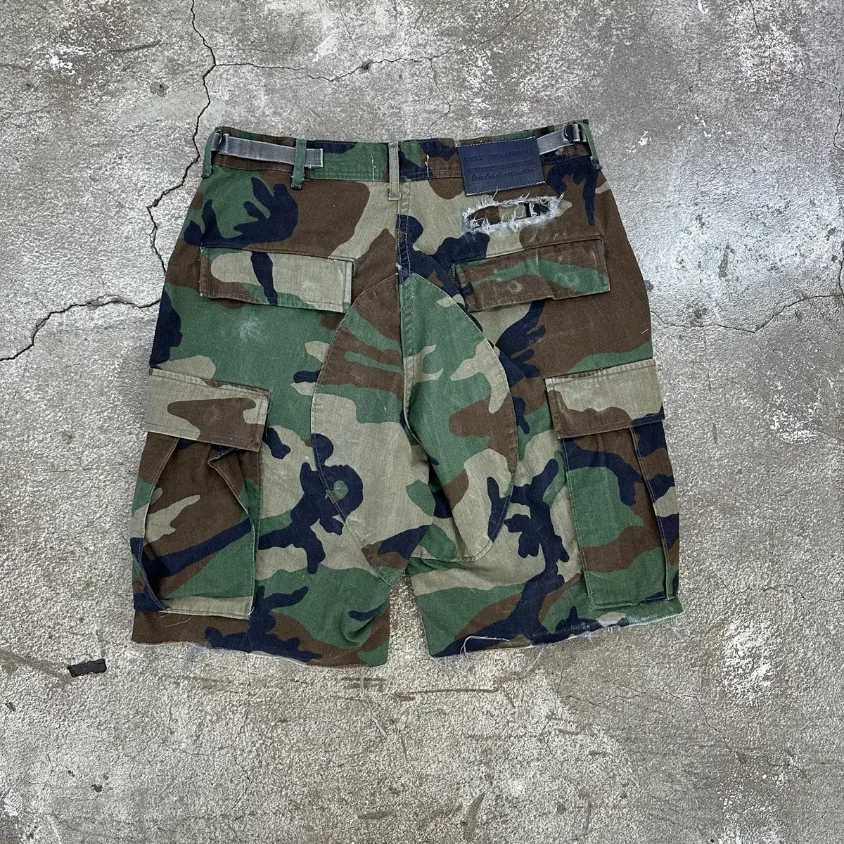 UTA NUDEOGI MILITARY SHORTS