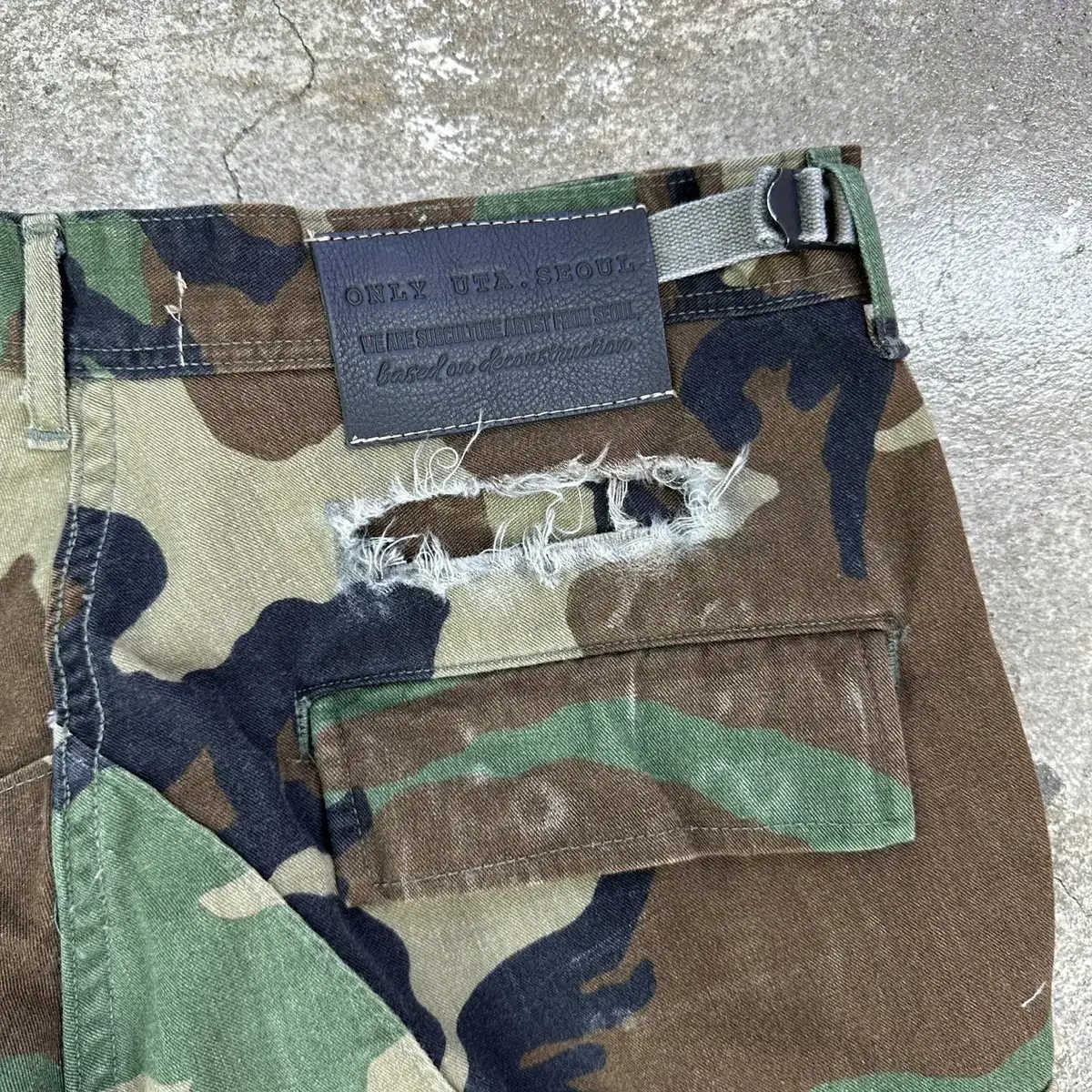 UTA NUDEOGI MILITARY SHORTS