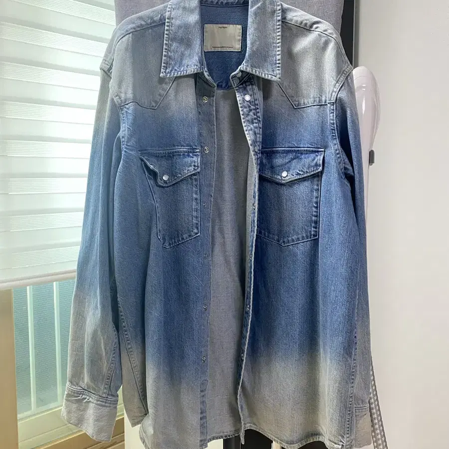 포터리 light denim shirts(light blue) 2사이즈