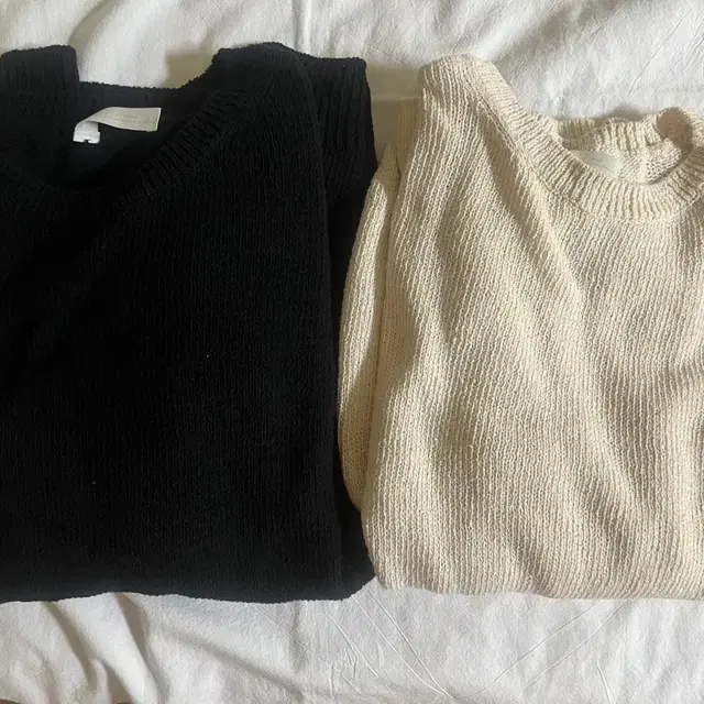 낫띵에브리띵 OVERSIZED BOULCE SWEATER IN