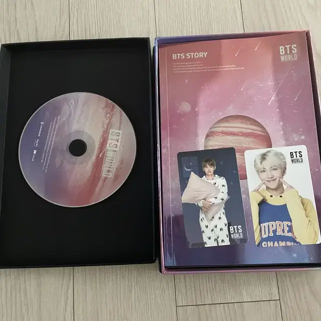 BTS WORLD CD(포카포함)