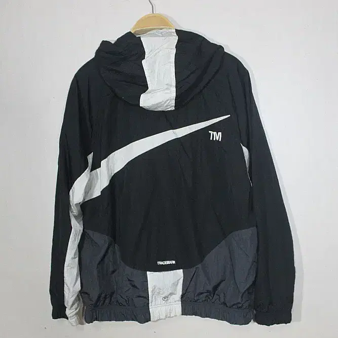 Nike  나이키 빅시우스 바람막이 XL