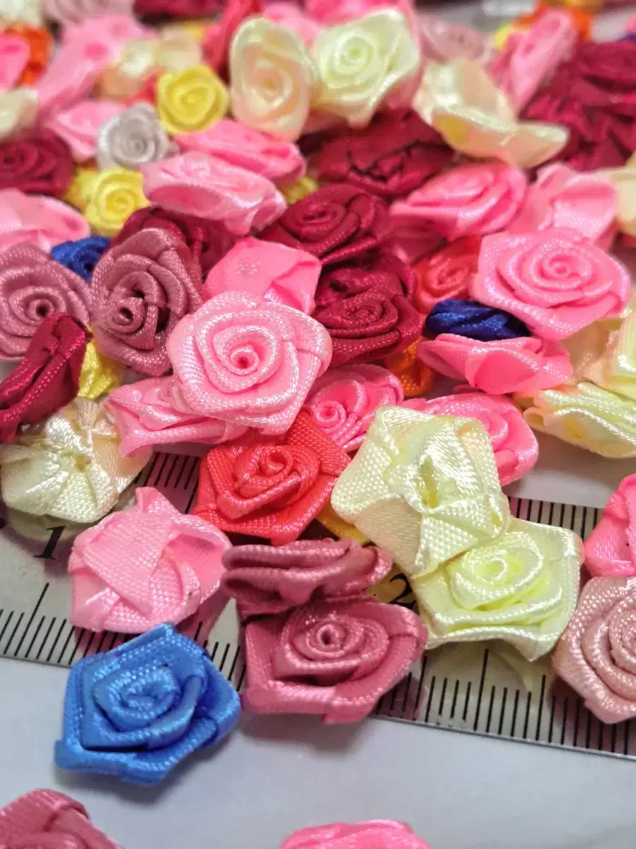 Cloth Flower Hairpin Clothes Top Accessory Material Approx. 340 random per 40g of material