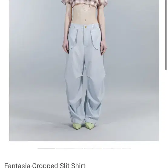 오들리워크샵 Fantasia Cropped Slit Shirt